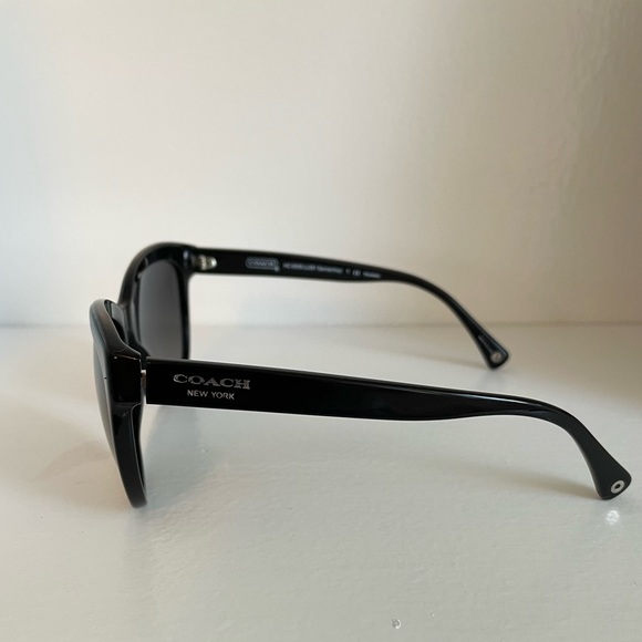 Coach polarized sunglasses - Picture 2 of 2